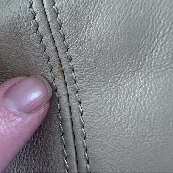 NWT Vintage Brahmin Top Handle Satchel in Cream and Gold Croc Detail - Picture 13 of 14